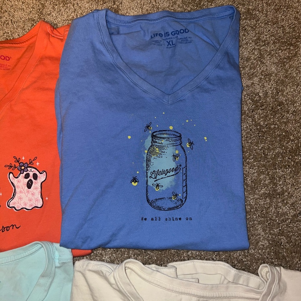 Lot of 8 Women’s Life Is Good Shirts V- Neck Size XL Summer Vibes Short Sleeve - Picture 4 of 10